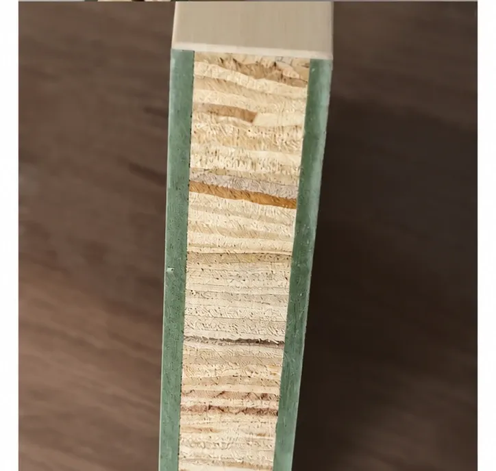 Cross-section showing closely arranged timber blocks
